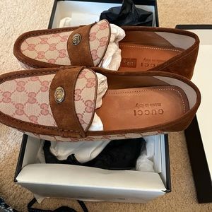Brand new, in box Gucci men's driver moccasin loafers size 8.5 (US 9)